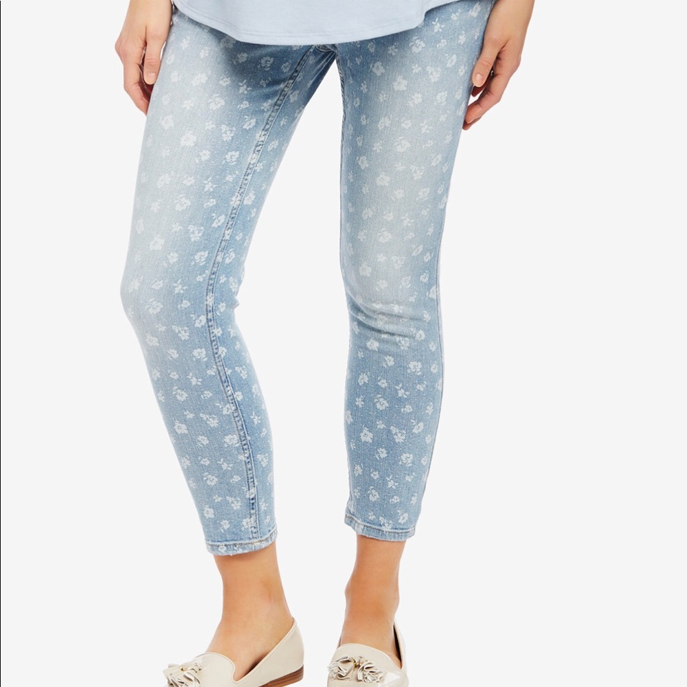 Motherhood maternity light wash skinny jeans